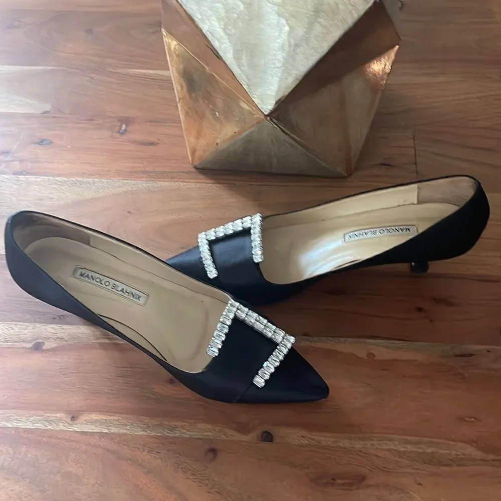 Rare.Beautiful Manolo silk, satin shoes